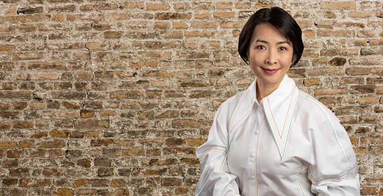 Eva Lau