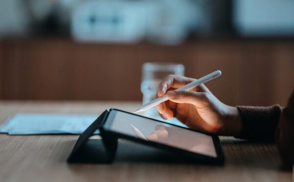 Le gouvernement fédéral publie un avant-projet de loi concernant la taxe sur les services numériques