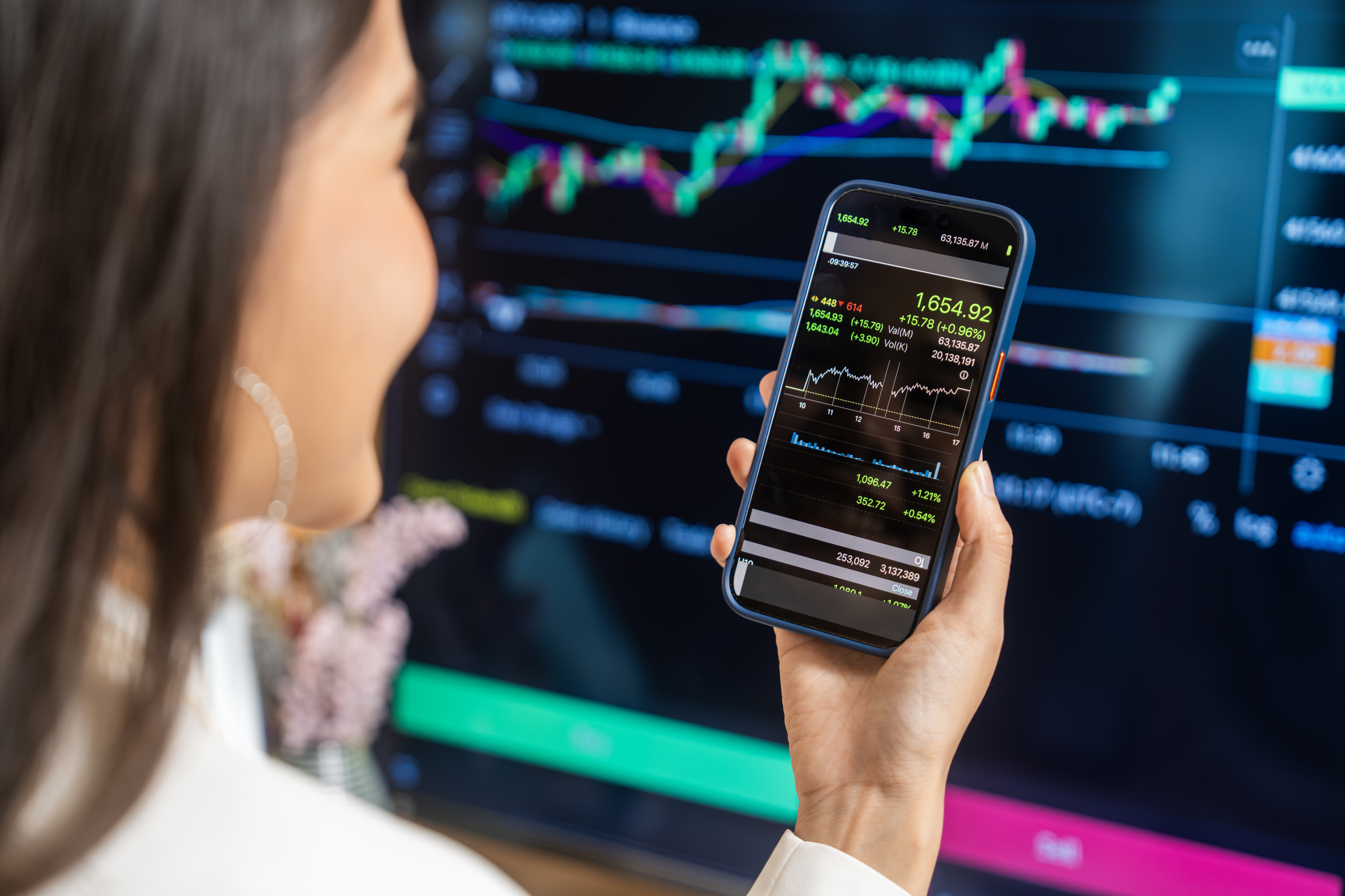 Declining hostile bids, IPOs and public companies