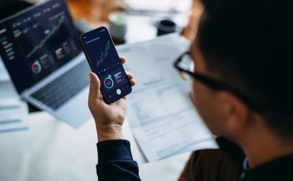 L’évolution récente des procédures engagées par la SEC des États-Unis à l’encontre des principaux acteurs du secteur des cryptomonnaies est le signal d’un changement de politique en faveur de ce secteur