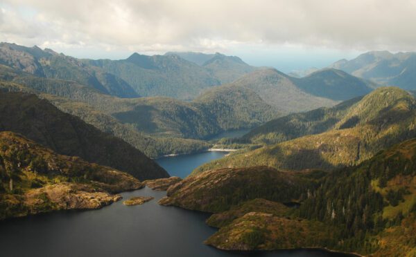 Canada follows B.C.’s lead and recognizes Haida Nation’s title to Haida Gwaii