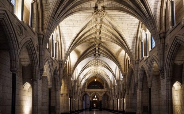Le gouvernement du Canada propose des modifications concernant les règles d’asymétrie hybride et d’autres aspects de la législation fiscale